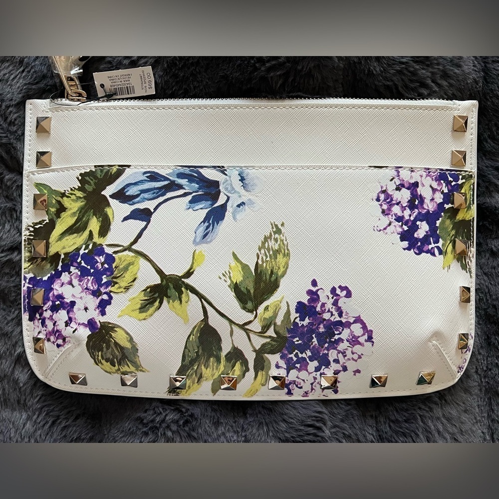 NWT White House Black Market Hydrangea Pouch Wristlet Floral - Picture 5 of 8